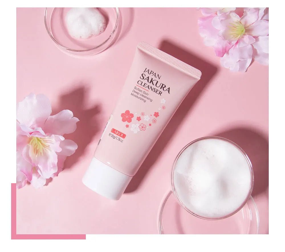 Nettoyant Visage Sakura Éclaircissant - LuxeGlow